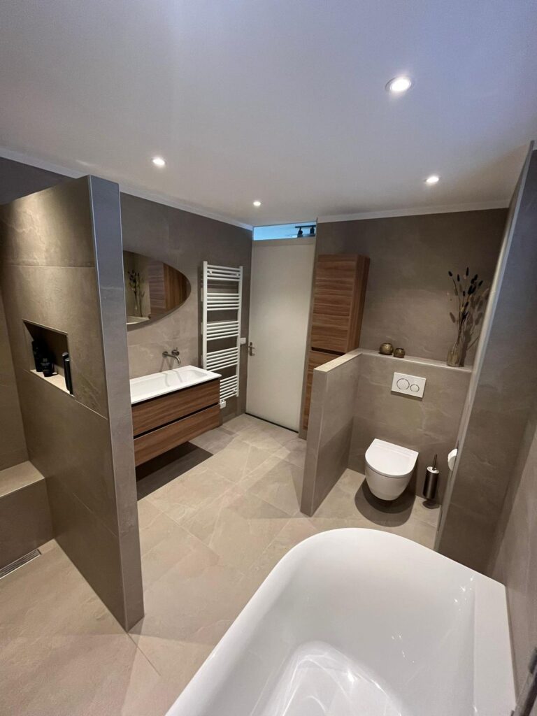 Badkamer montage Dronten West Forint